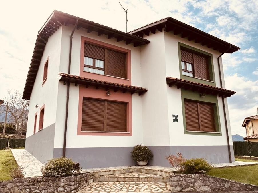 Los Castros Apartamentos Rurales A Llames de Pria Exterior photo